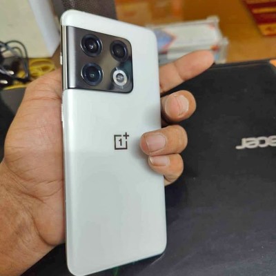Oneplus 10 Pro 12/512 Green line issue Ase Profile Picture