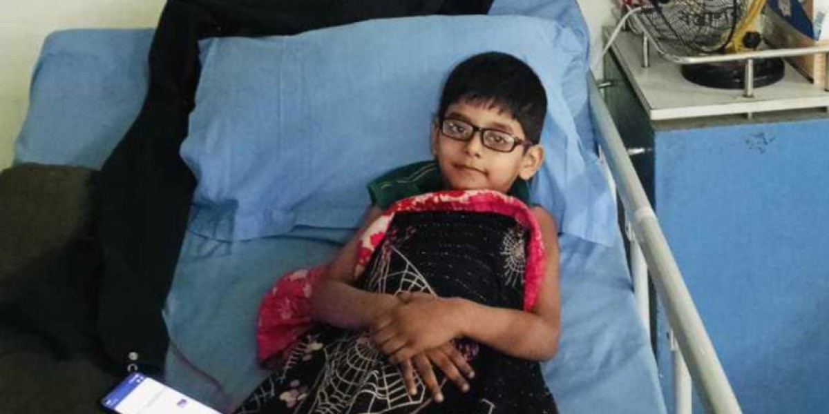 বেঁচে থাকার আকুতি সাড়ে ৬ বছরের ইয়াকিনের, প্রয়োজন ৭০ লাখ টাকা
