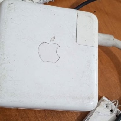 Apple MacB Profile Picture