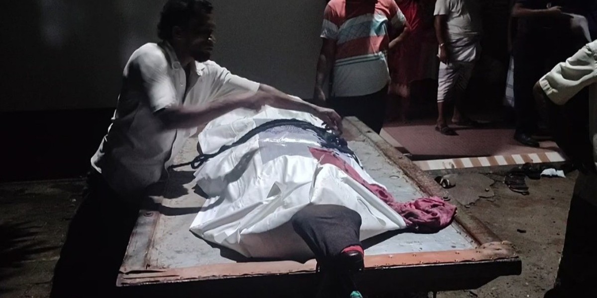 নারায়ণগঞ্জে এক গৃহবধূকে পিটিয়ে হত্যা, স্বামী আটক