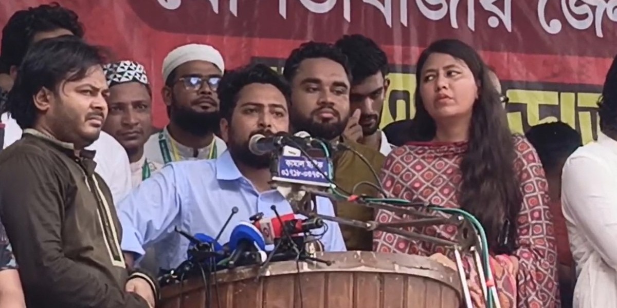 ৭২-এর সংবিধানকে রক্ষা করার জন্য বিভিন্ন গোষ্ঠী রাজপথে নেমেছে: নাহিদ ইসলাম