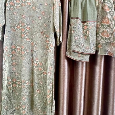 Silk 3 piece Profile Picture