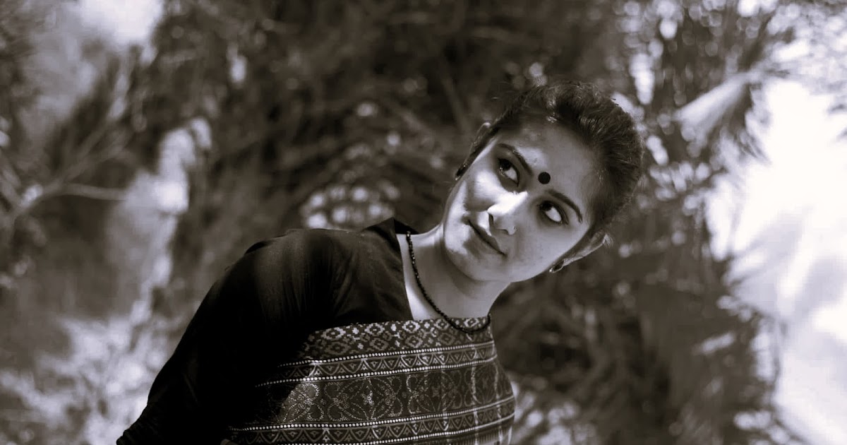 কবিতার মায়া আর মায়াজাল: নেশা ধরানো চোখ